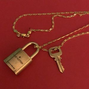 Final price LV padlock & key in a chain necklace